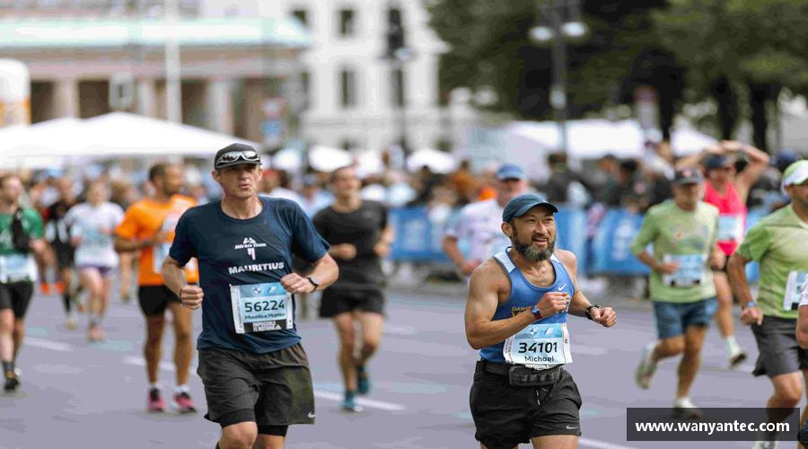 汗水浇灌梦想，坚持成就辉煌